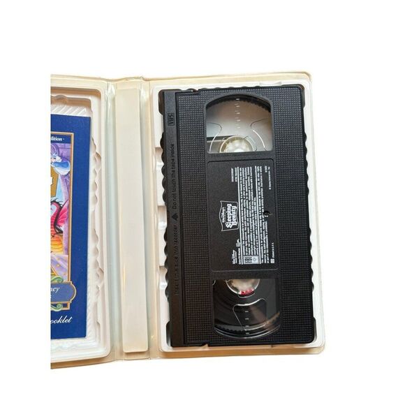 Walt Disney Masterpiece Sleeping Beauty VHS Fully Restored Limited Edition Comme - Picture 7 of 8